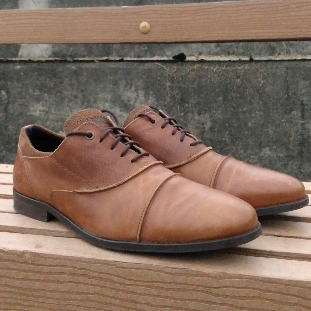 Bull Boxer Ashtyn Cap Toe slip-on Oxford
